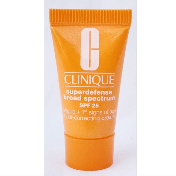 Clinique Other - Clinique Superdefense Broad Spectrum SPF 25 Fatigue + 1st Signs Of Age Multi-Cor